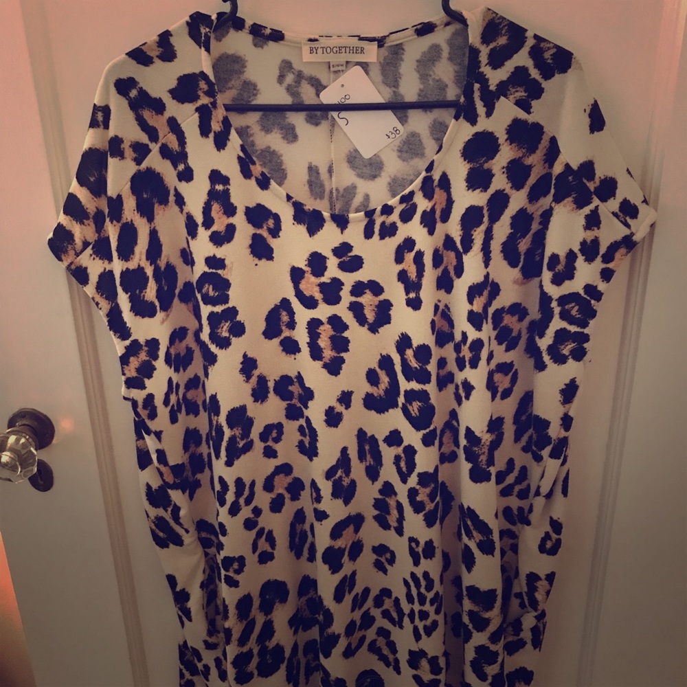 Leopard Print Tunic with pockets!